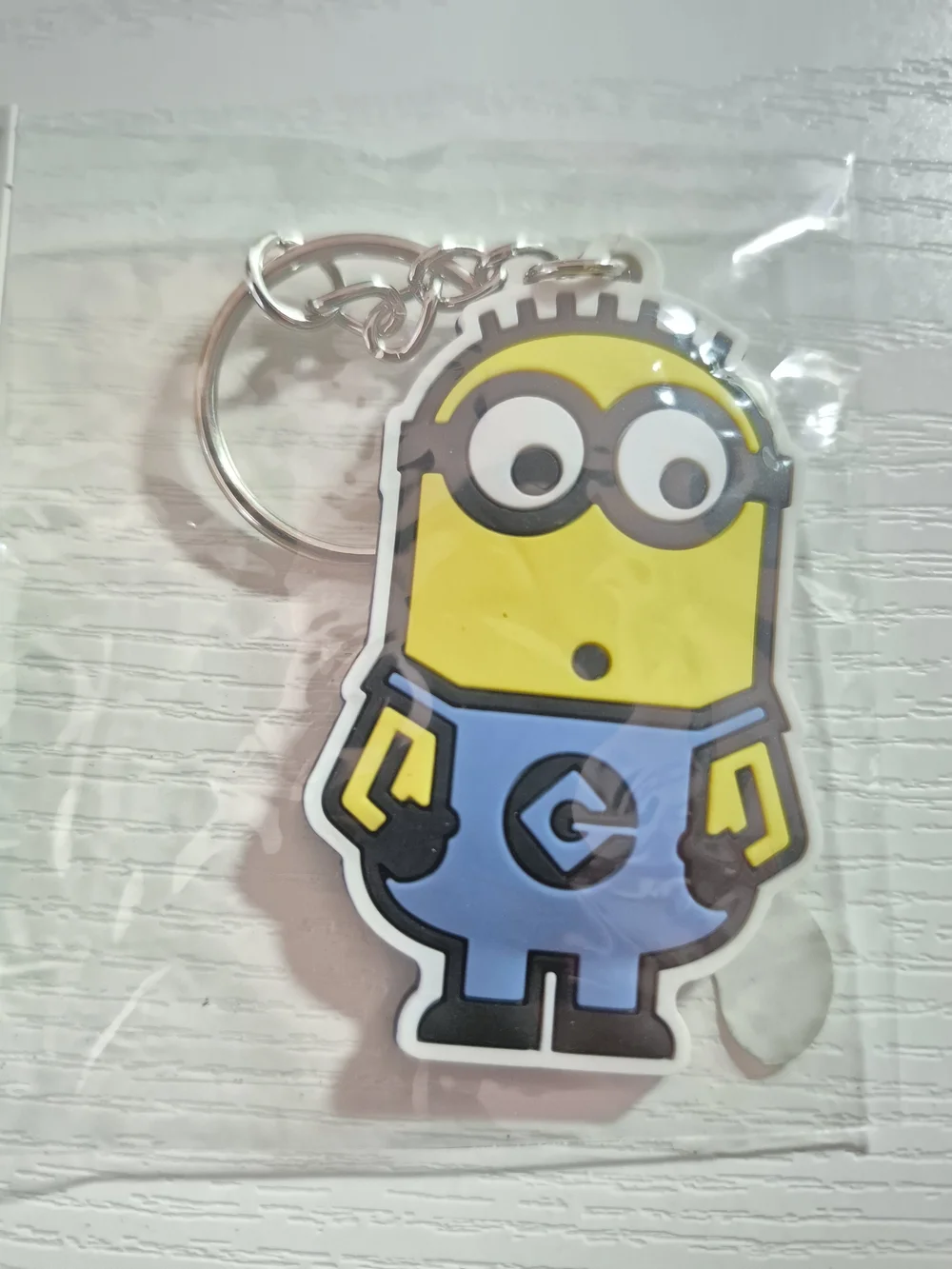 NWT Minion Keychain ☆ Silver Steel Keyrin Despicable Me 2 Backpack Keyring Purse